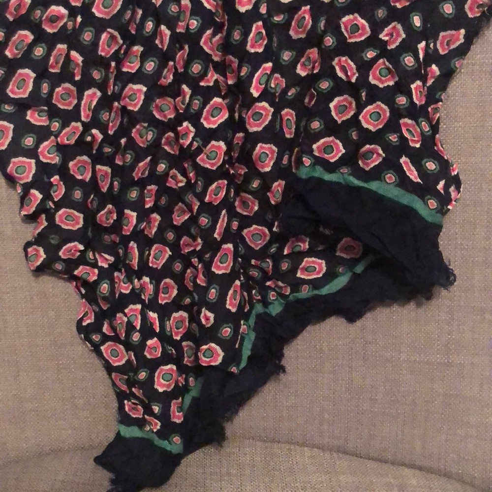 Vera Bradley fringe scarf